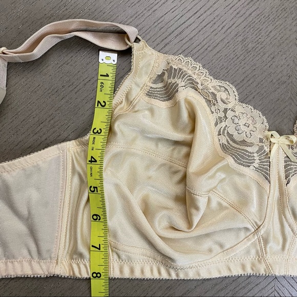 NWT Lilyette All Day Everyday Fashion Support Lycra Nude 36DD Bra - Picture 4 of 13